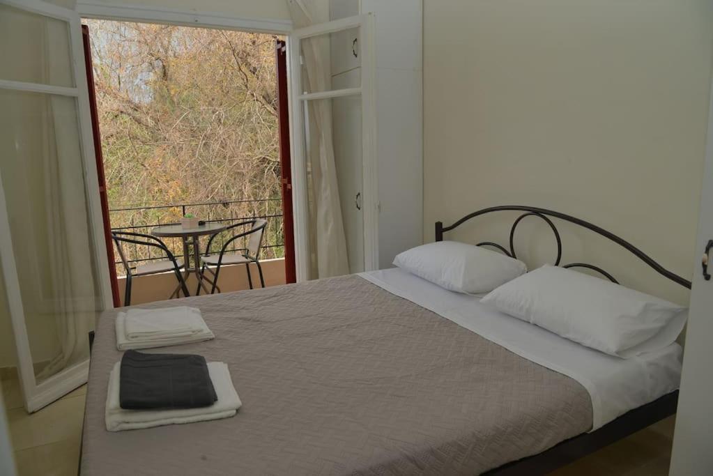 Apartment Little In Kanoni